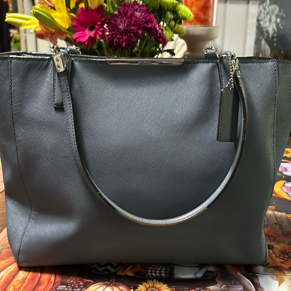 Coach tote
